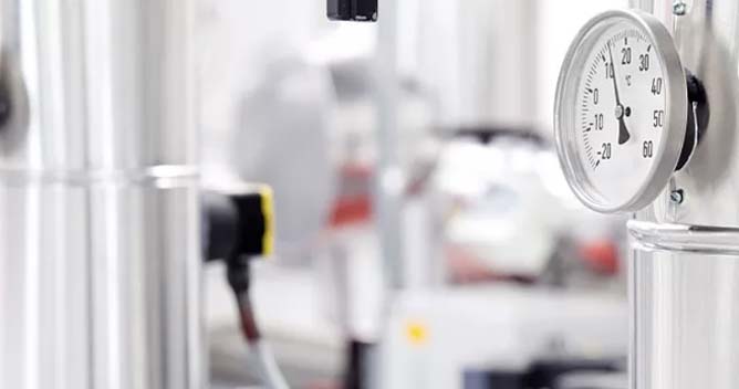 Hur fungerar Compact Hot Runner Controller?