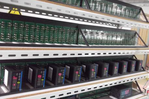 Prestandatest och utseende Inspektion av Tinko Hot Runner & Temperatur Control